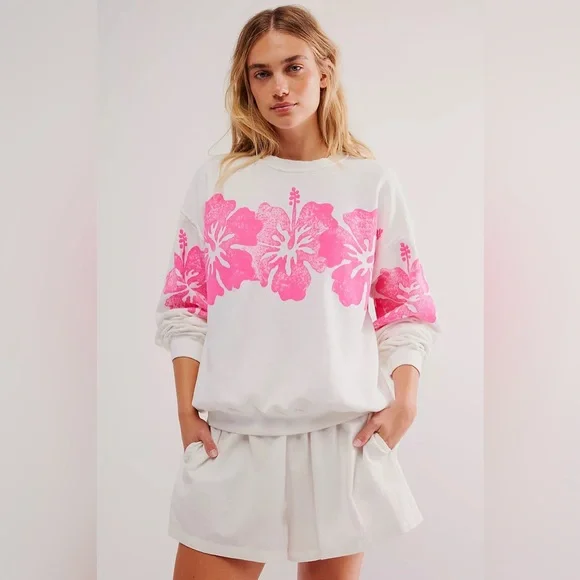 Free People x Tricia Fix Hibiscus Crew Sweatshirt Large hot pink floral Hawaiian - Picture 1 of 9